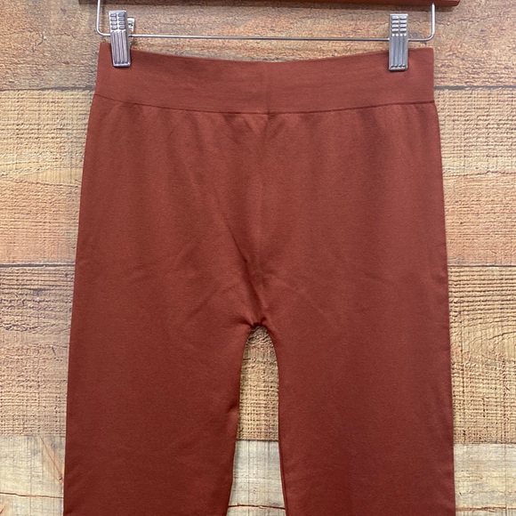 Zenana Outfitters Rust Brown Leggings NEW - Picture 2 of 4